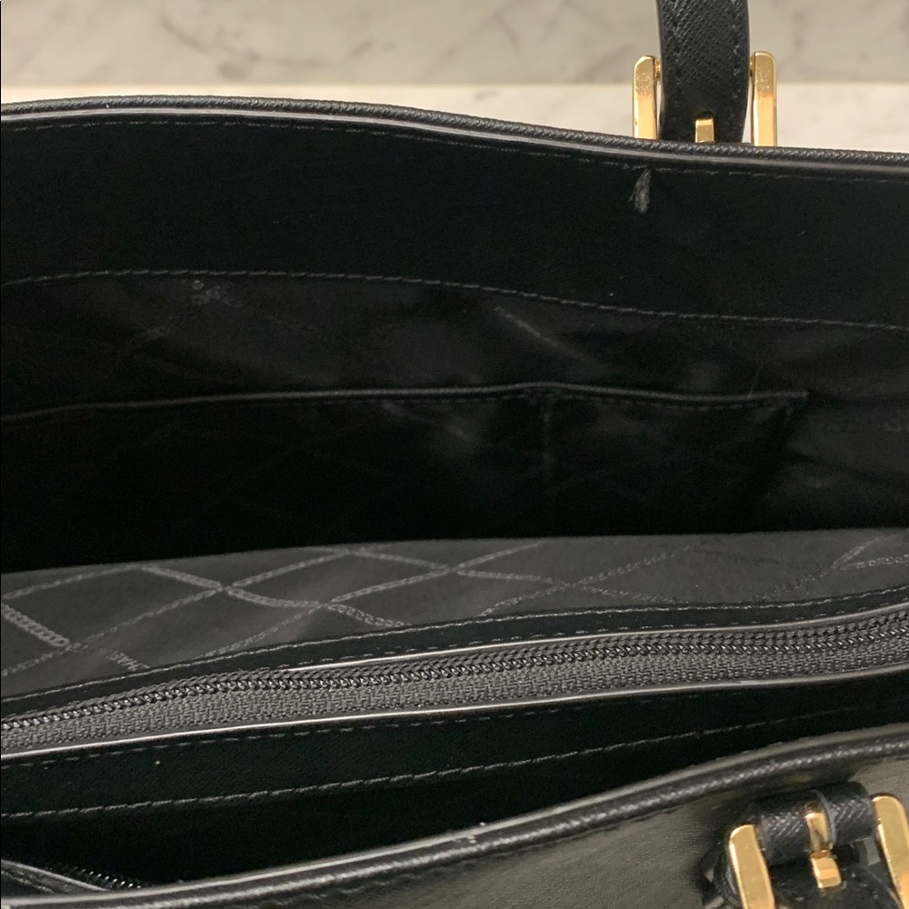 Michael Kors Black Leather Tote with Front Flap Pocket and MK Charm NWOT Zip Top - Picture 5 of 9